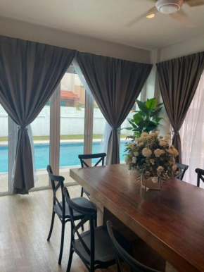 30 PAX Leisure Homestay with Swimming Pool